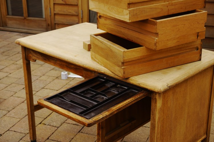 3 Sanding the surfaces